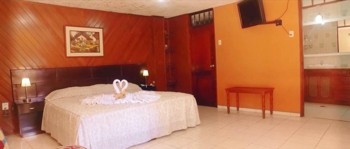 Hotel & Suites La Posada De Lobo Iquitos Kültér fotó
