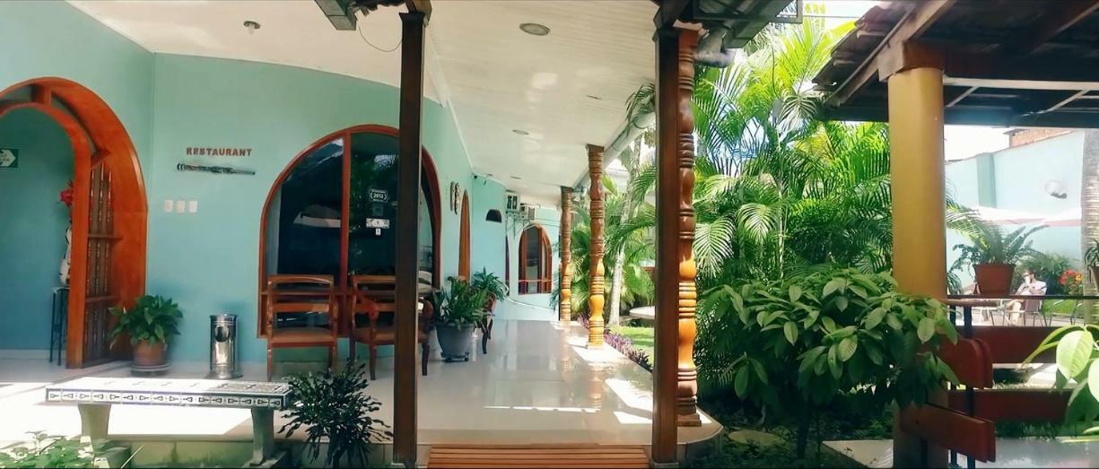 Hotel & Suites La Posada De Lobo Iquitos Kültér fotó